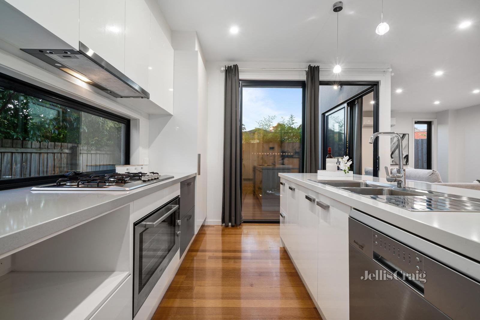 3/70 Mahoneys Road, Forest Hill image 6