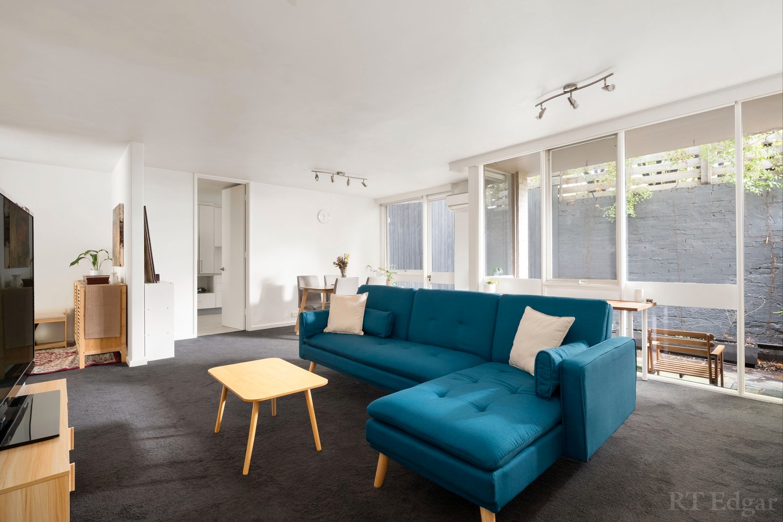 Property Gallery Thumbnail 2