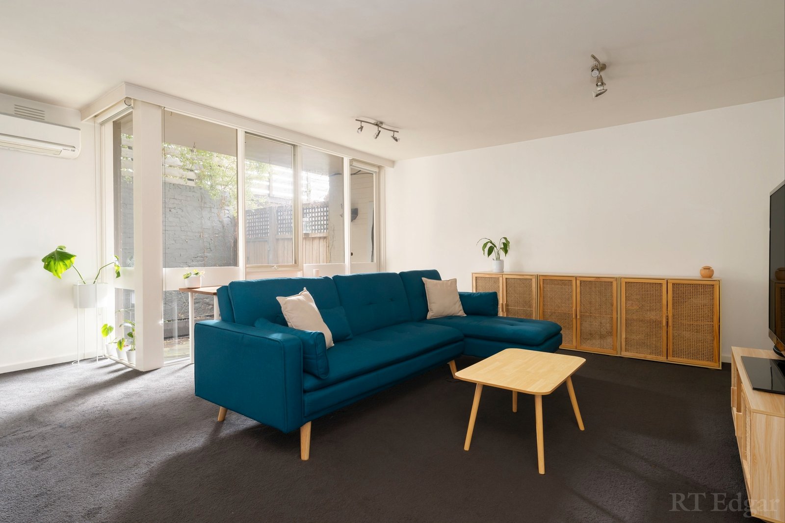 Property Gallery Thumbnail 4