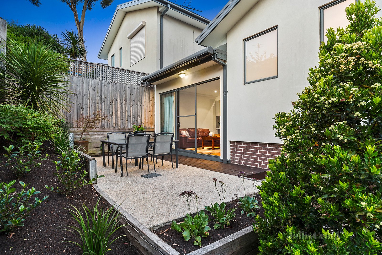 3/71 Nell Street, Greensborough image 3