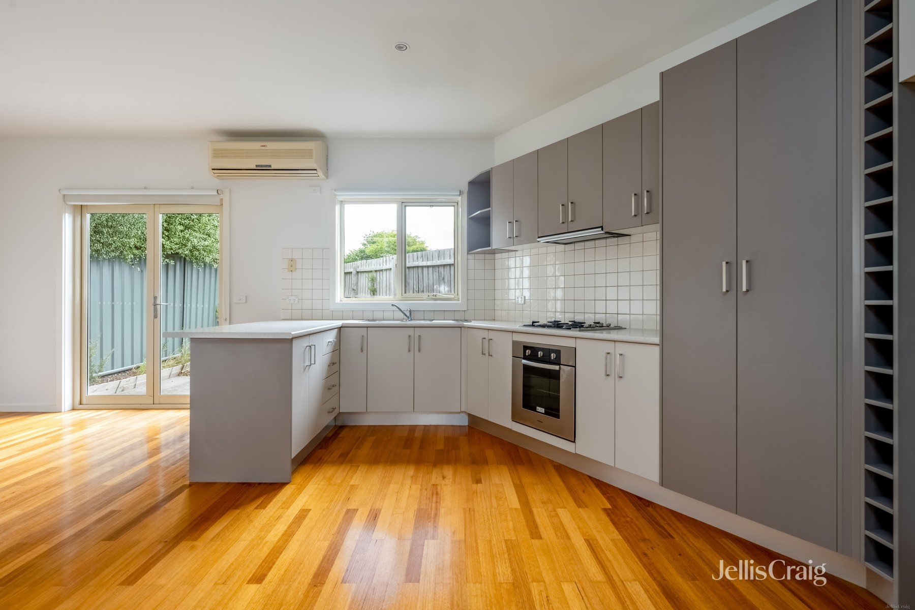 3/72 Purinuan Road, Reservoir image 2