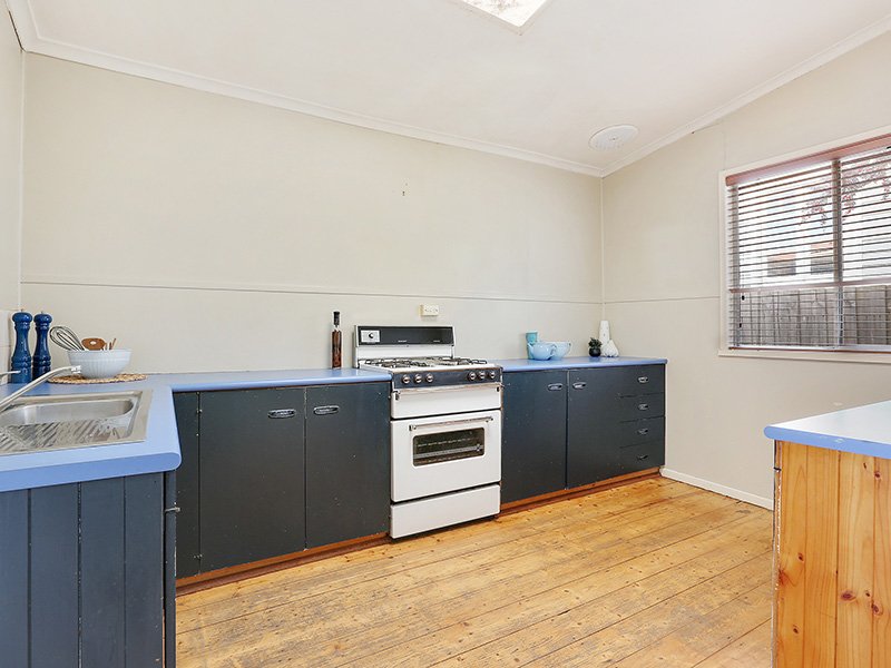 373 Shannon Avenue, Newtown image 4
