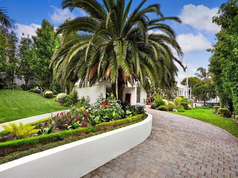 Property Gallery Thumbnail 3