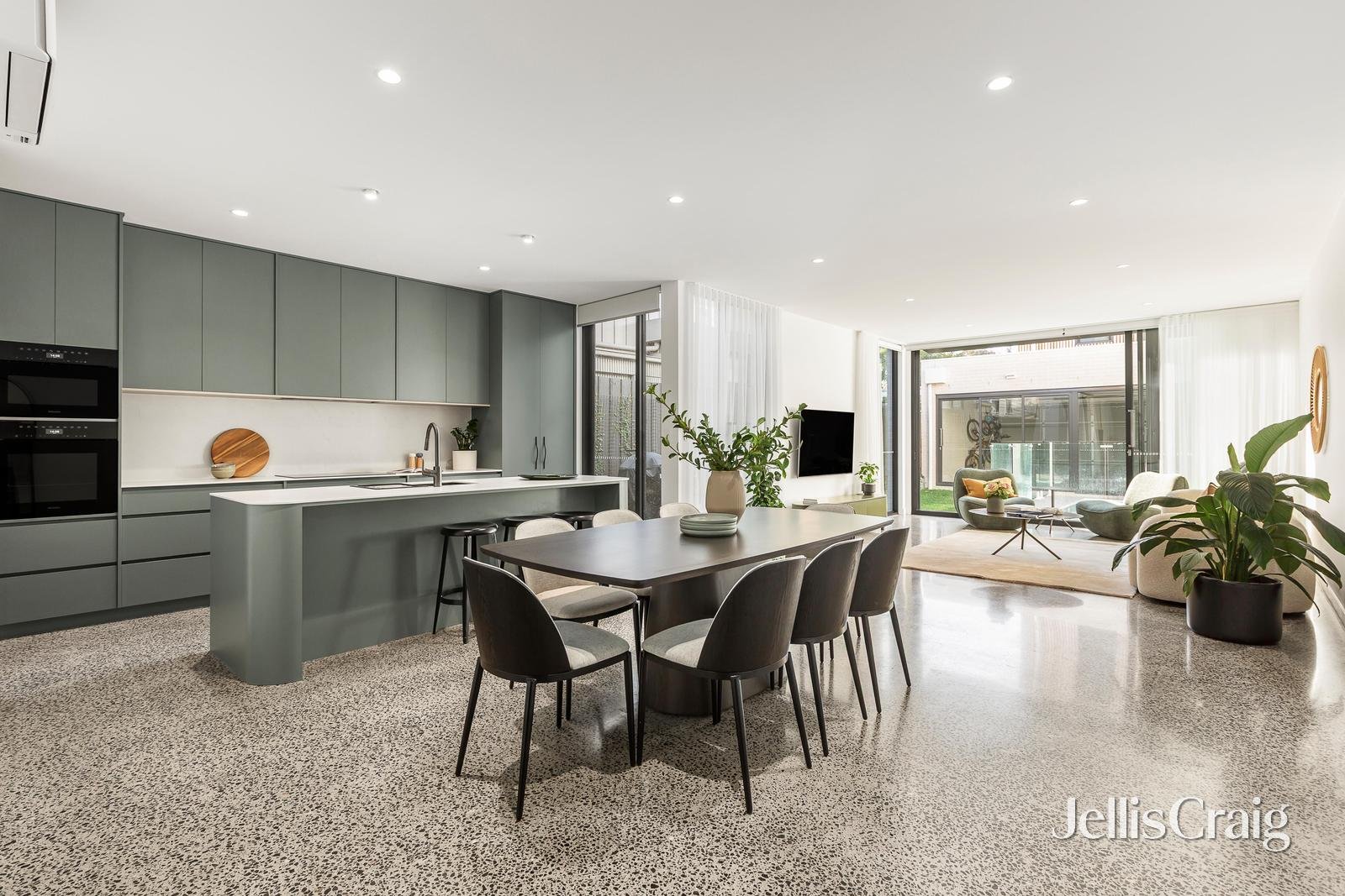 373A Clarke Street, Northcote image 2