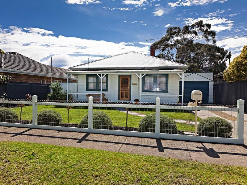 374 Gaffney Street, PASCOE VALE VIC 3044