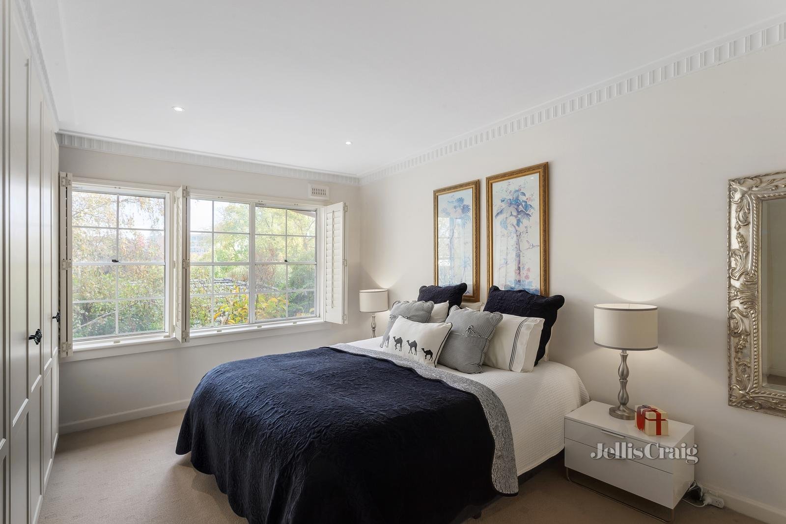 3/75 Clendon Road, Toorak image 5