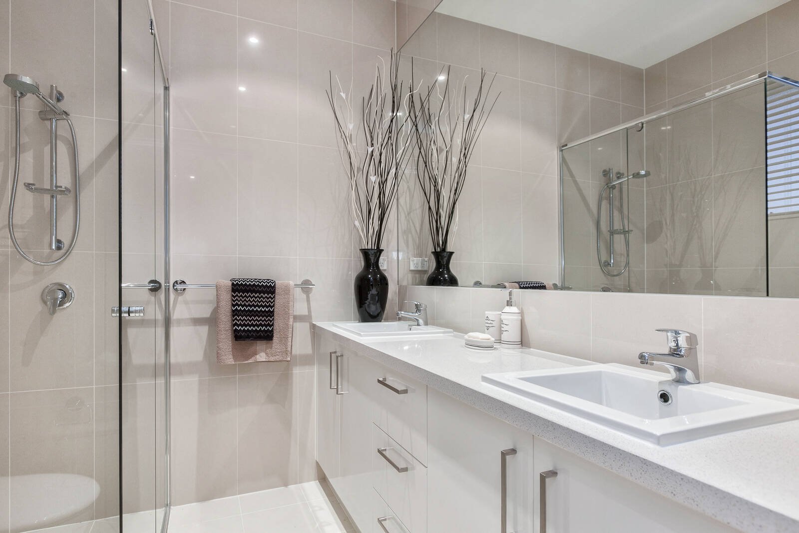 Property Gallery Thumbnail 7