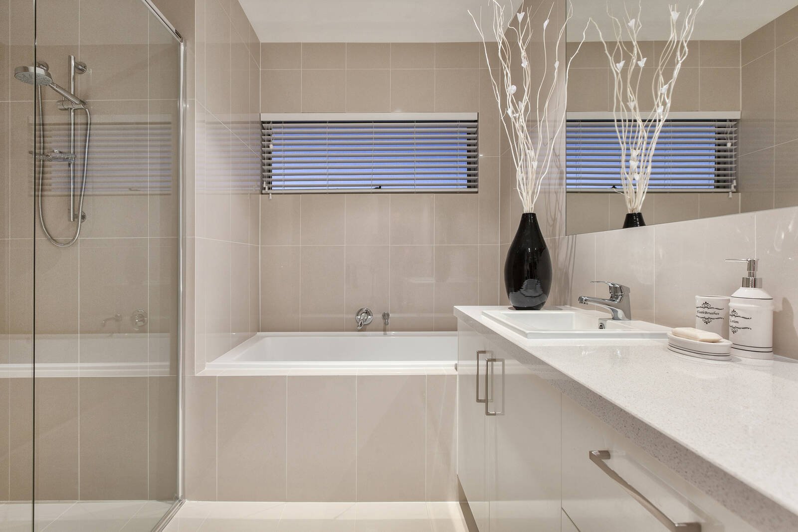 Property Gallery Thumbnail 9