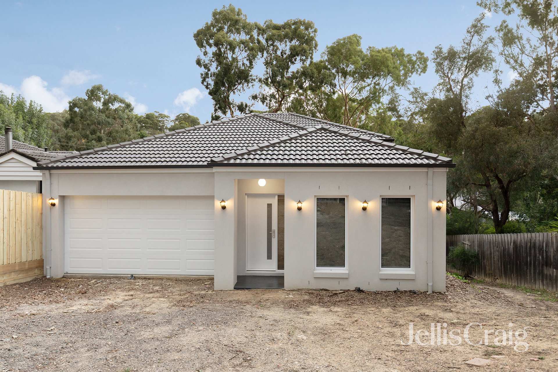 375 Main Road, Montmorency image 1