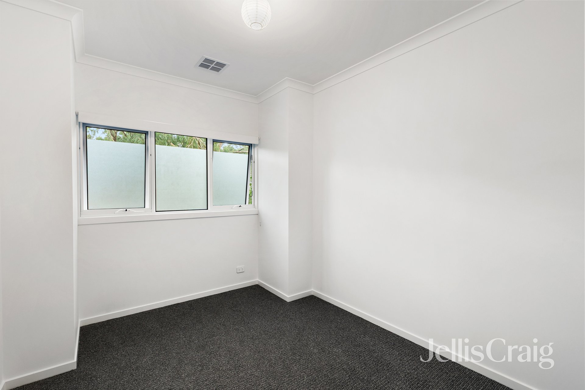 375 Main Road, Montmorency image 10