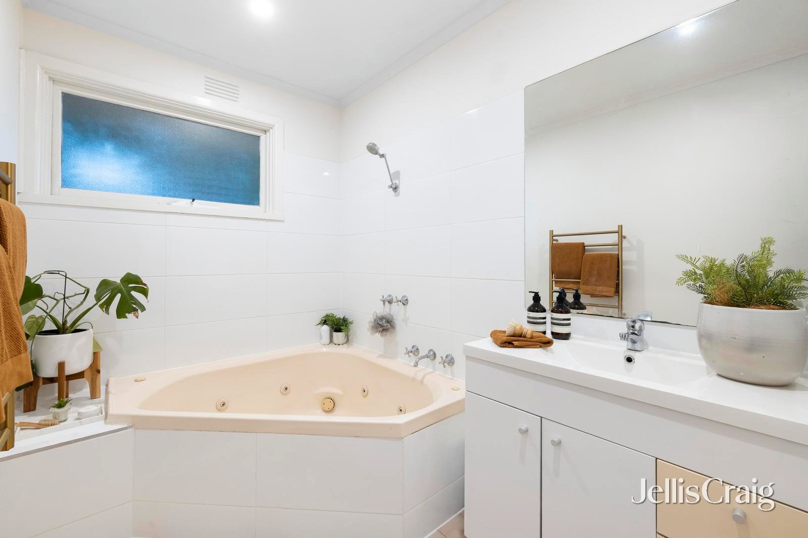 375 Springfield Road, Nunawading image 8