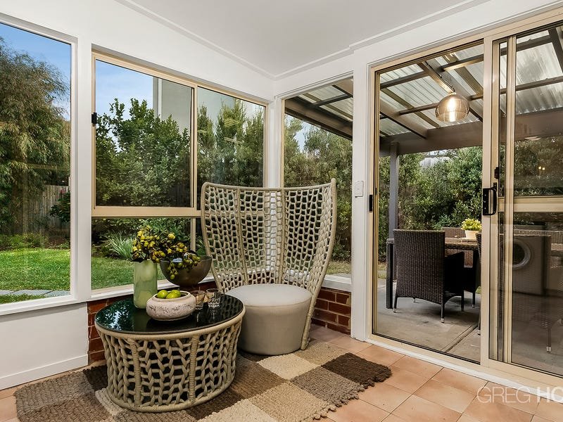 376 Howe Parade, Port Melbourne image 7