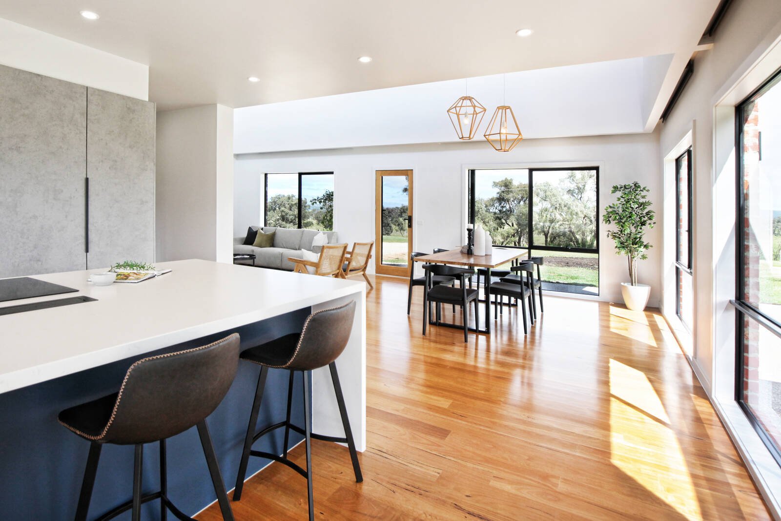 Property Gallery Thumbnail 8