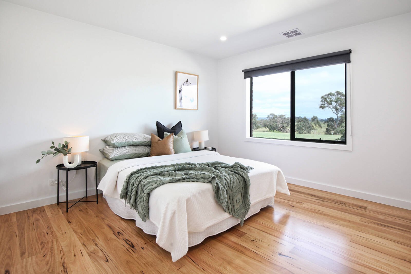 Property Gallery Thumbnail 15