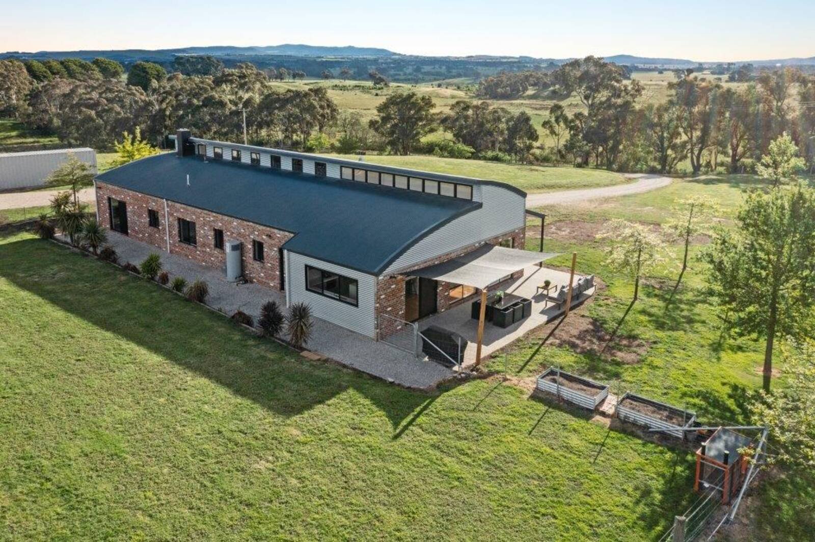 Property Gallery Thumbnail 32