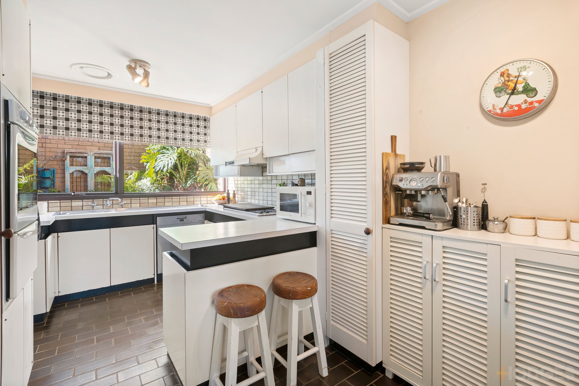 3 / 78 Beach Road Mentone