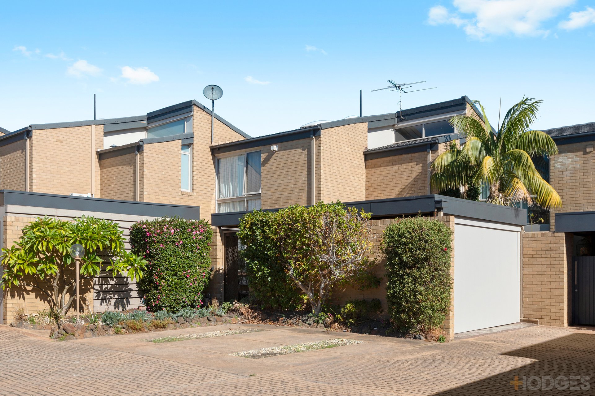 3 / 78 Beach Road Mentone
