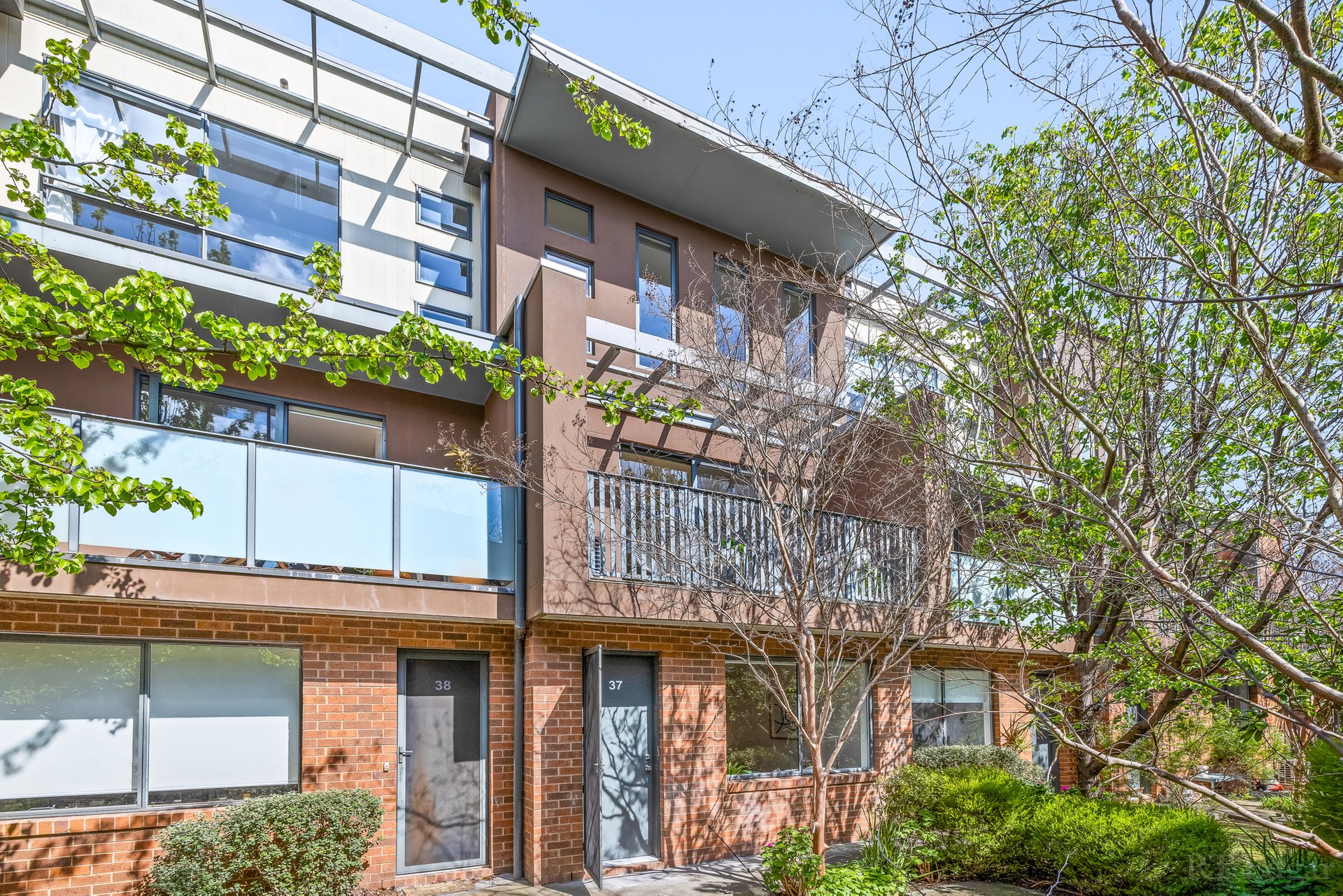 Property Gallery - Main Image