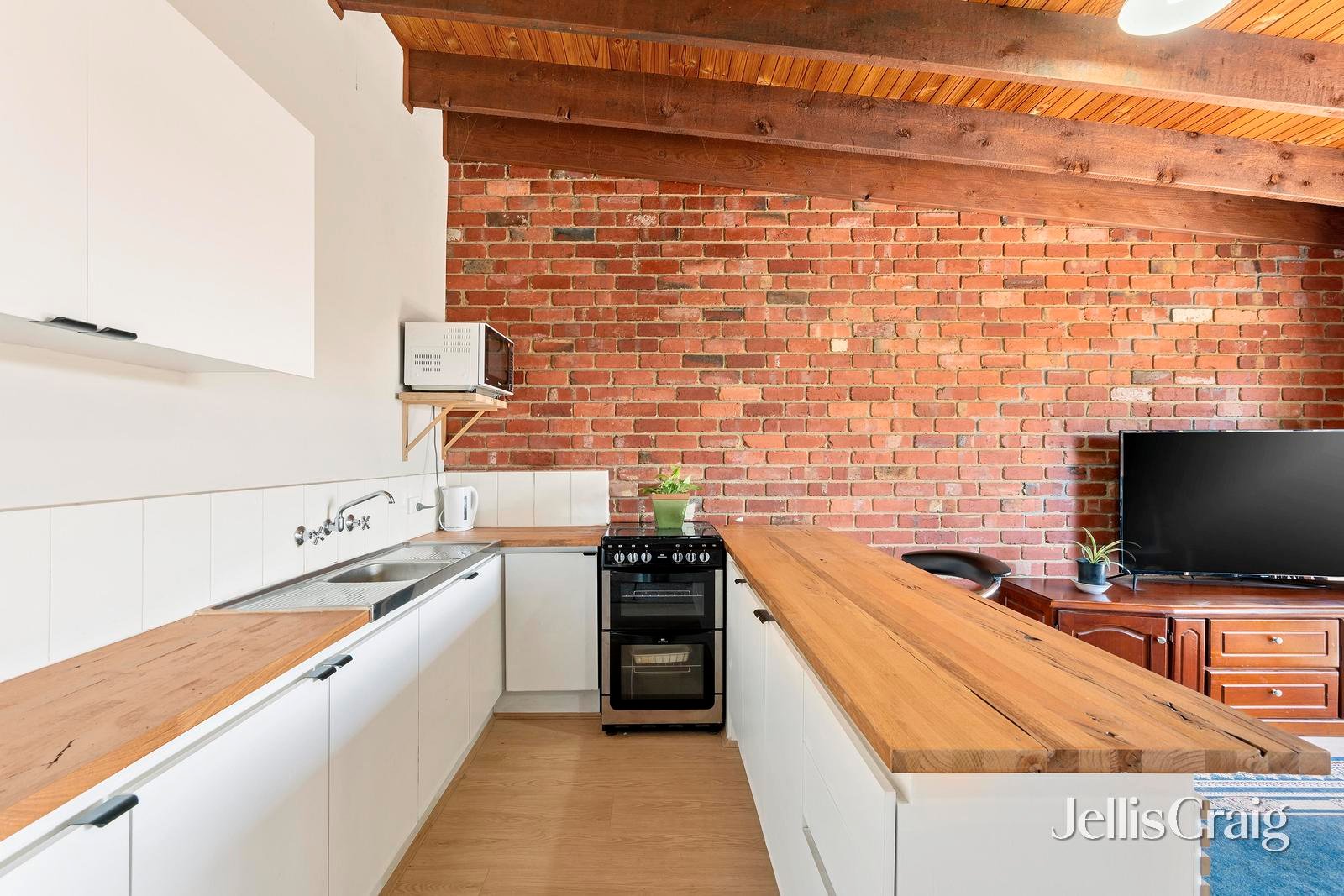 3/79 Castella Street, Lilydale image 4