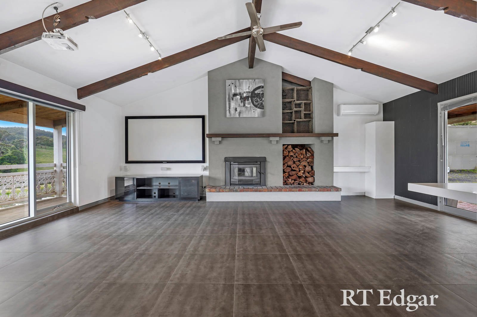 Property Gallery Thumbnail 4