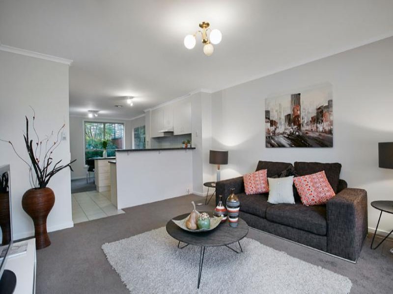 37/910 Canterbury Road, Box Hill image 4
