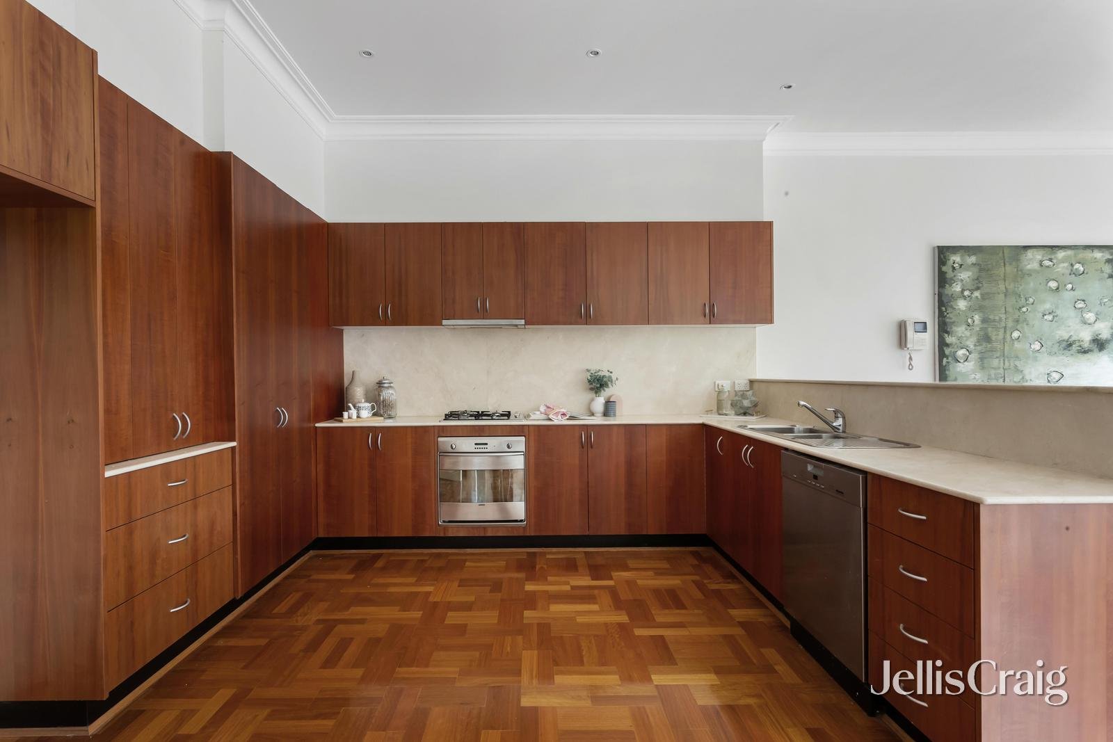 37b Canberra Grove, Brighton East image 5