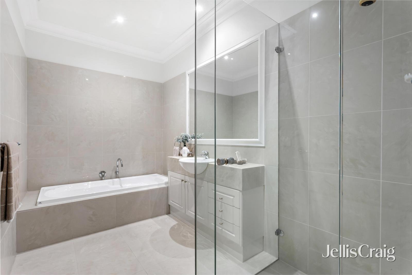 37b Canberra Grove, Brighton East image 12