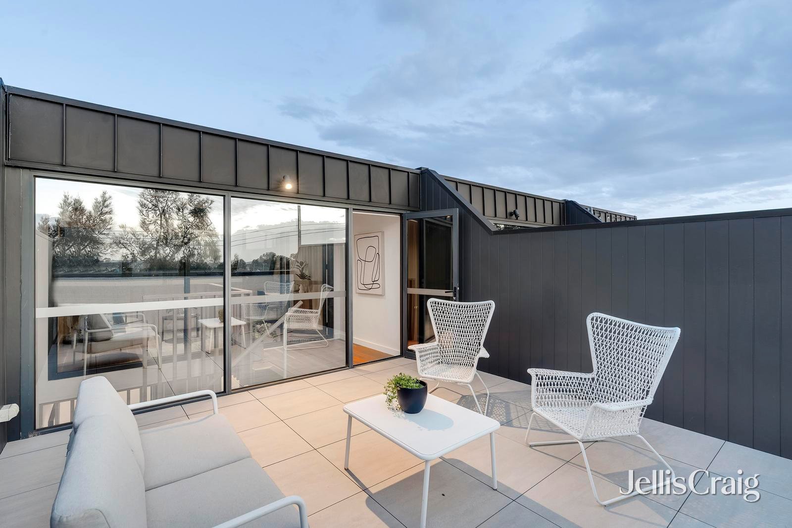 3/8 Barry Street, Brunswick image 6