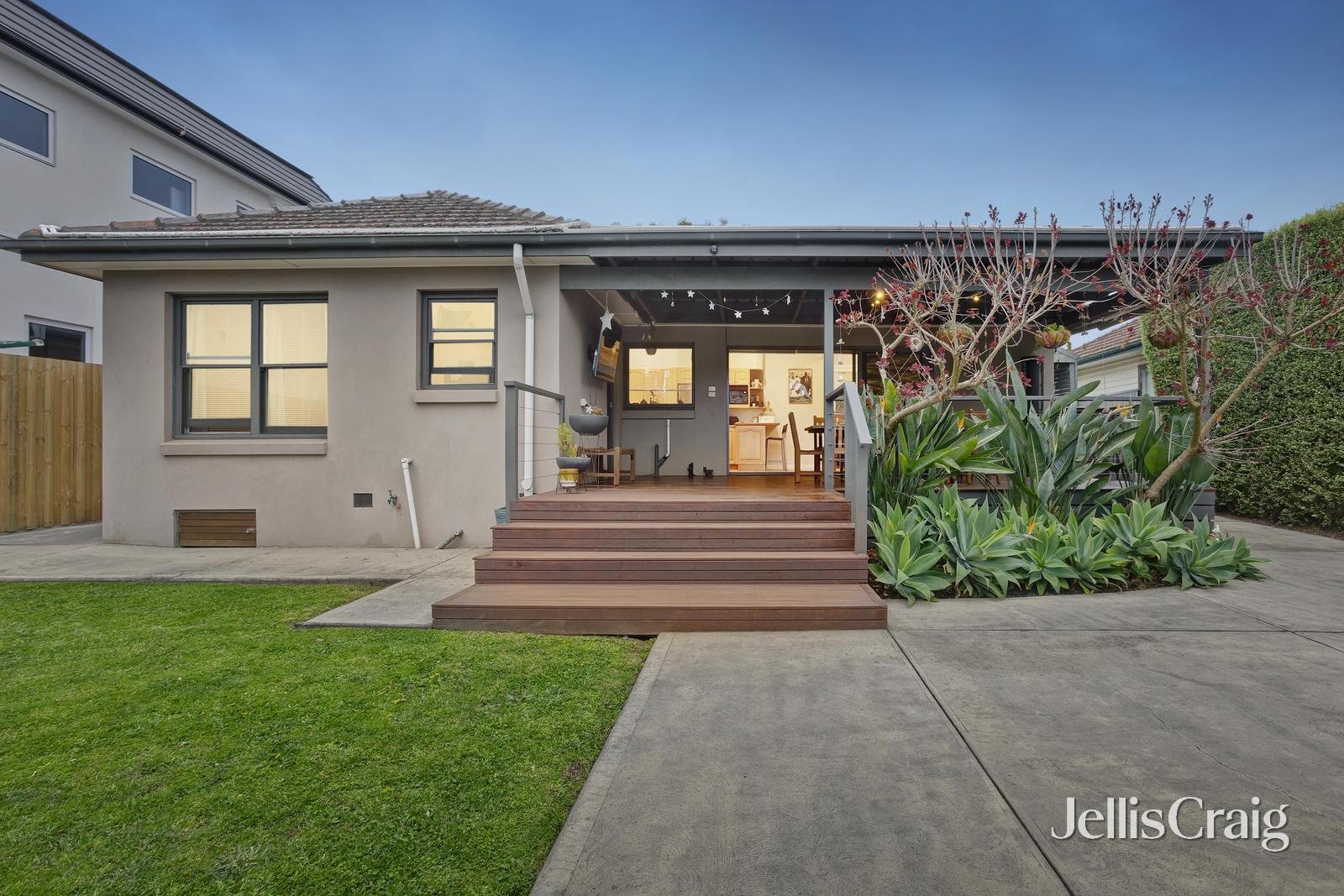 38 Bennett Avenue, Mount Waverley image 12
