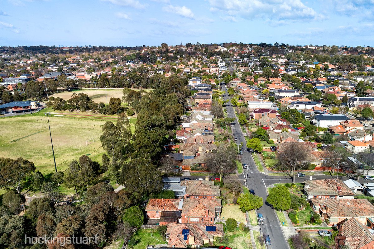 38 Bennett Parade, Kew East image 3