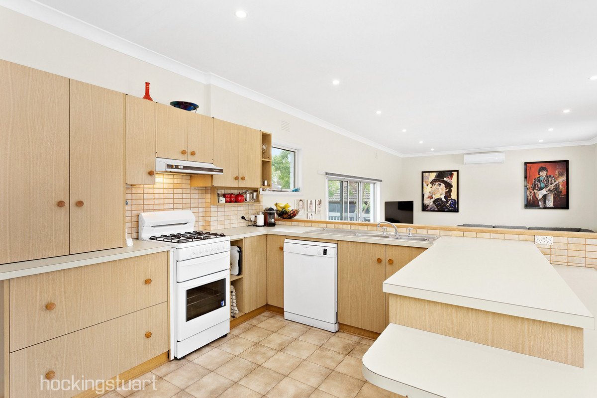 38 Boondara Road, Mont Albert North image 6