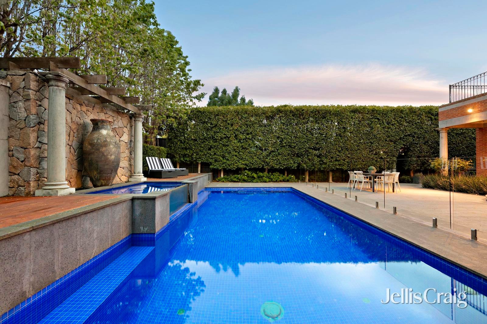 38 Braemar Street, Essendon image 21