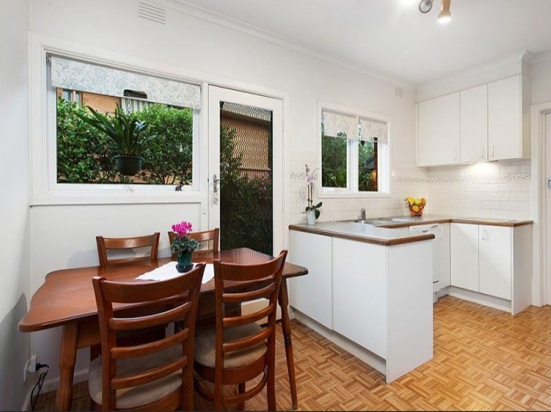 38 Bryson Grove, Templestowe Lower image 4