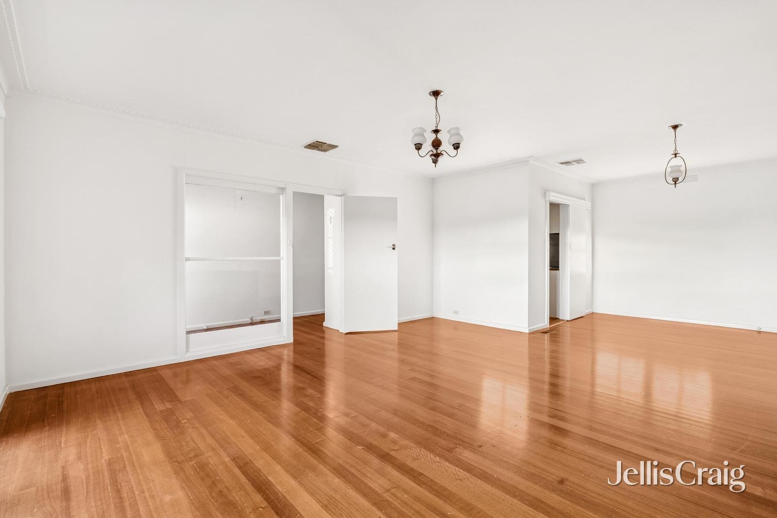 38 Bryson Grove, Templestowe Lower image 2