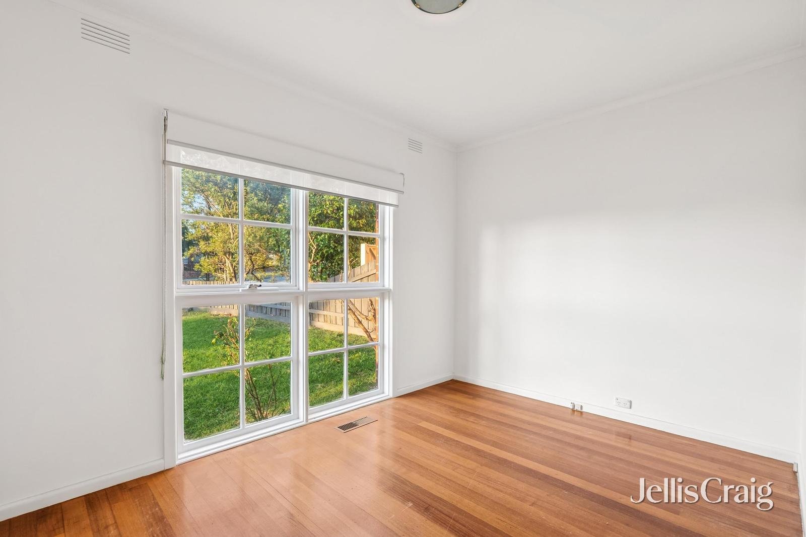 38 Bryson Grove, Templestowe Lower image 11