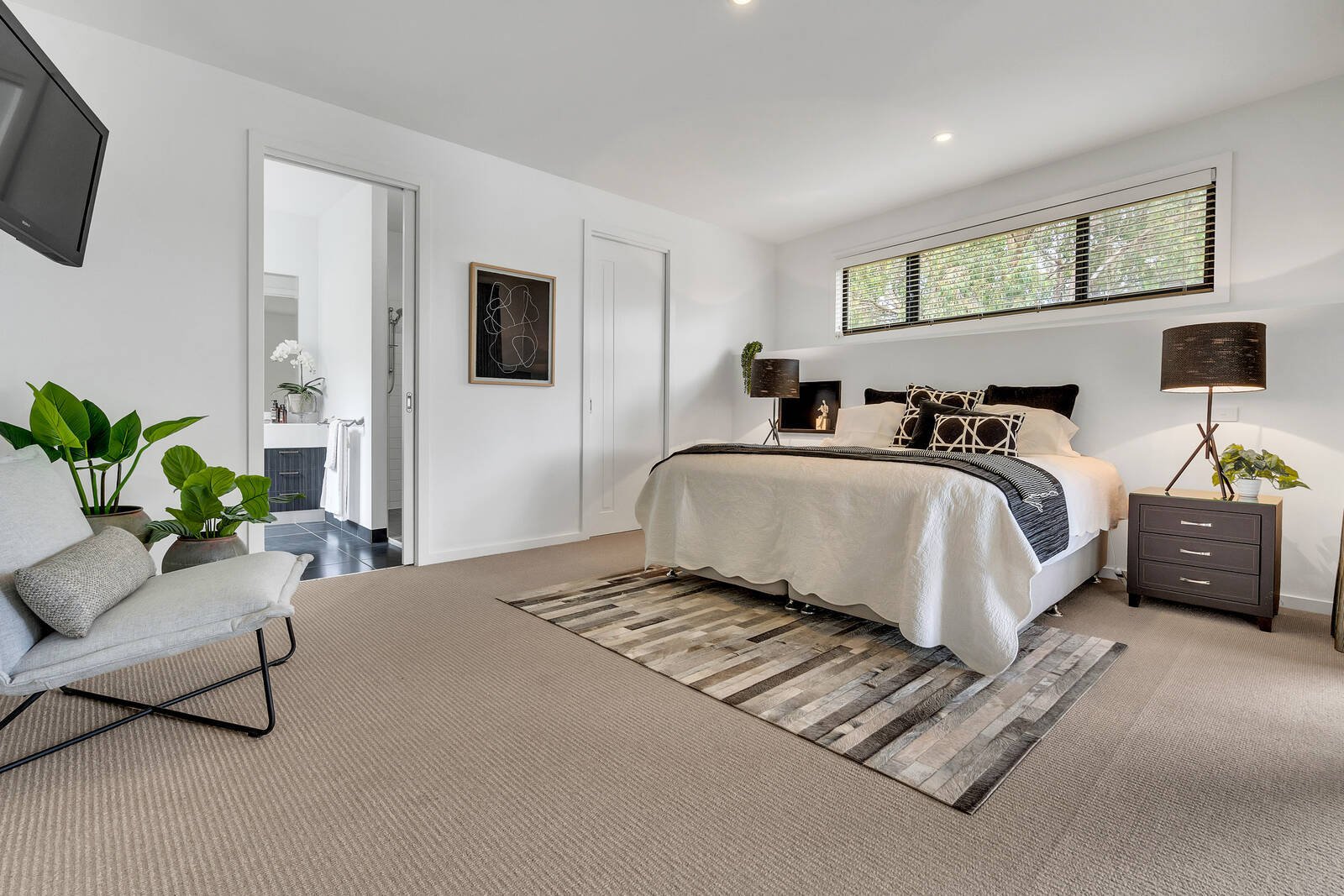 Property Gallery Thumbnail 19