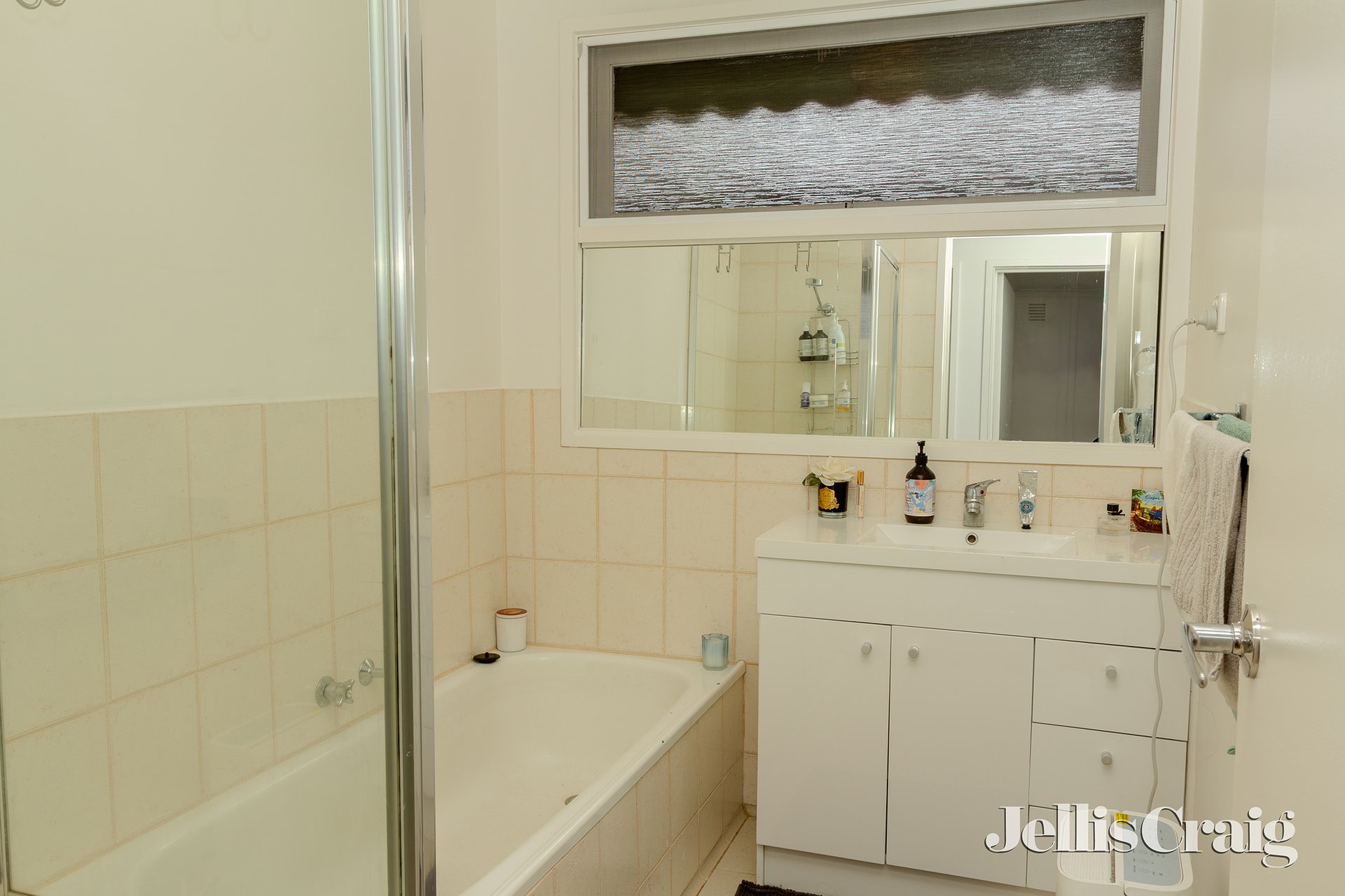 38 Darren Avenue, Bundoora image 7