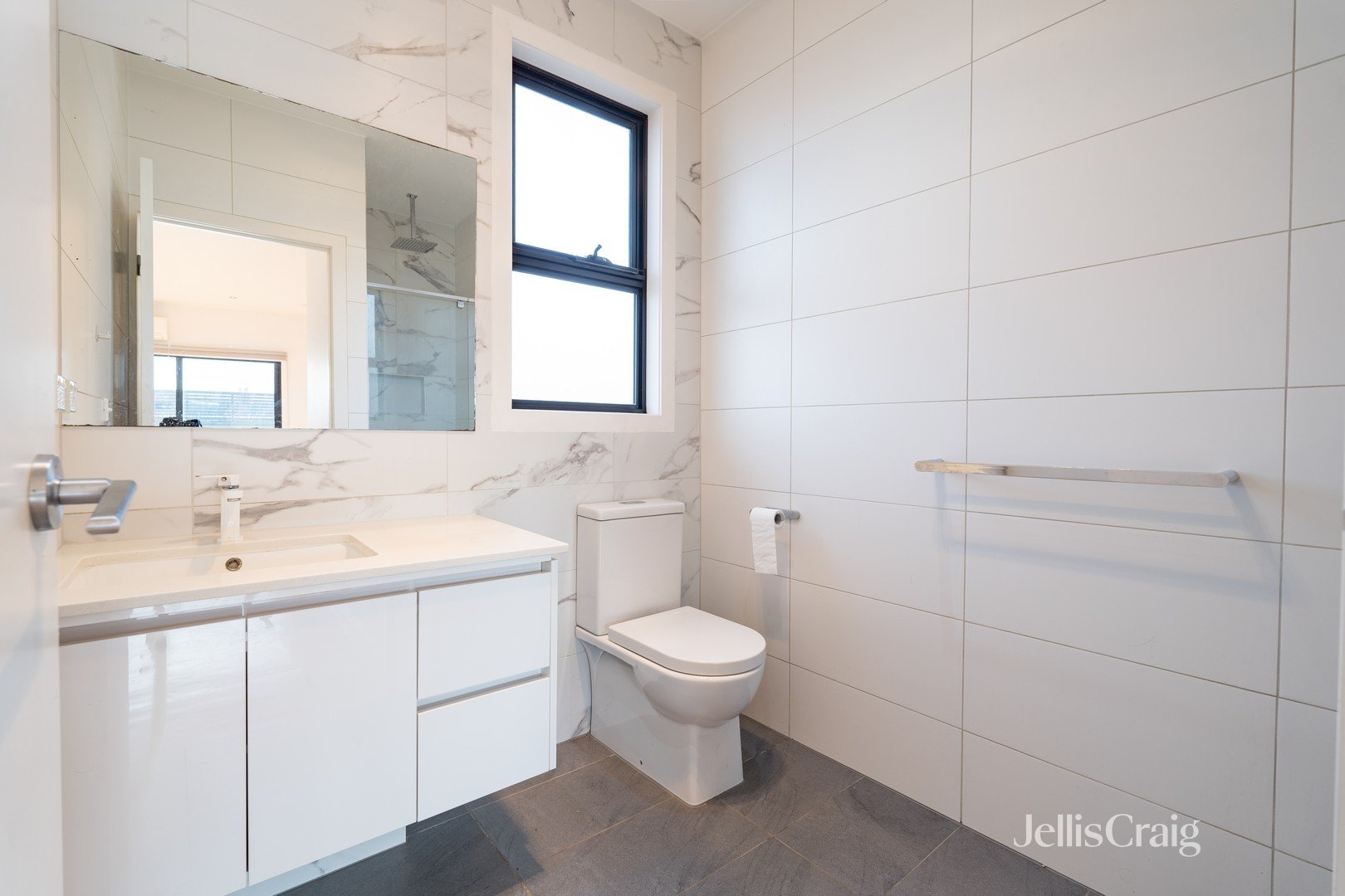 3/8 De Carle Street, Brunswick image 12