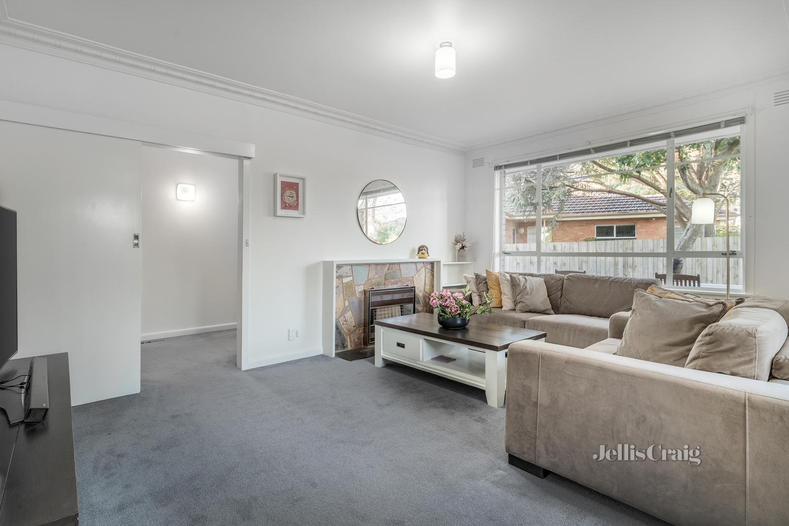 38 Deanswood Road, Forest Hill image 3