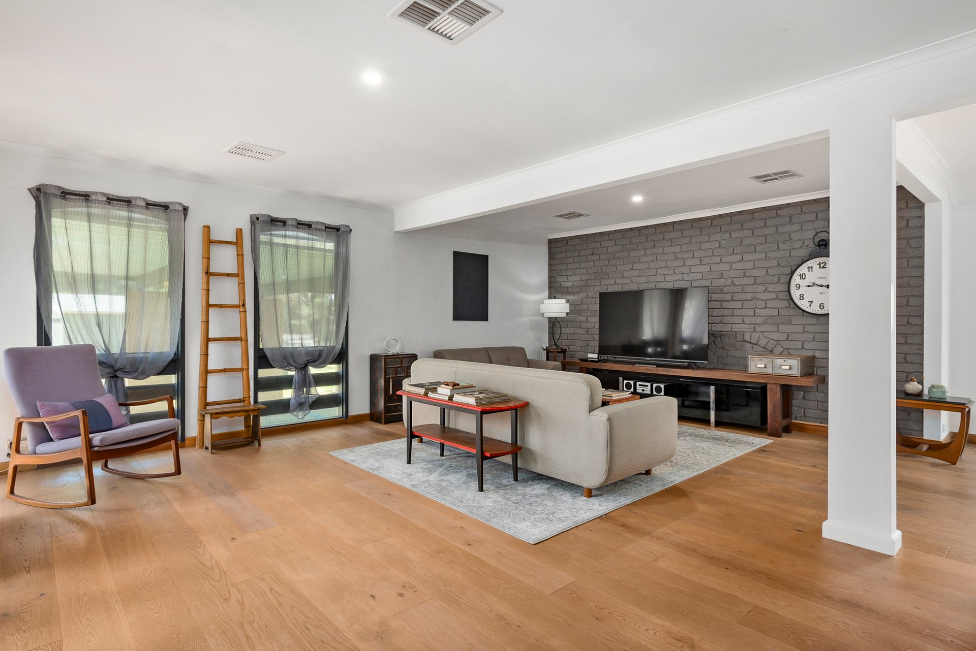 Property Gallery Thumbnail 5