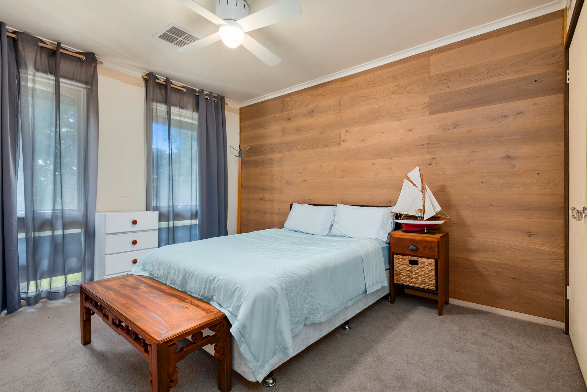 Property Gallery Thumbnail 9