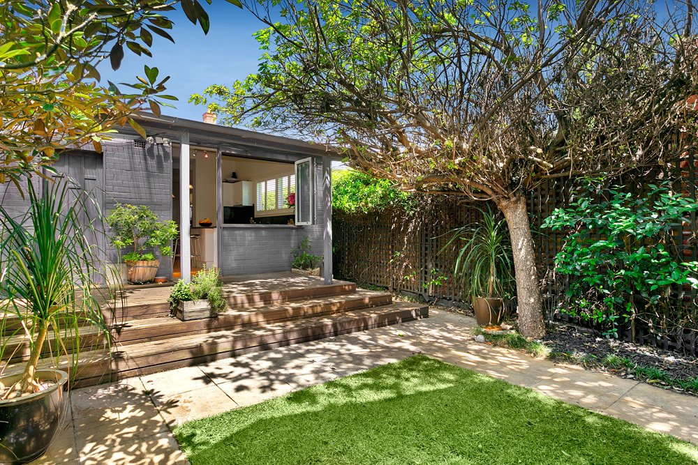 38 Dickens Street, Elwood image 9