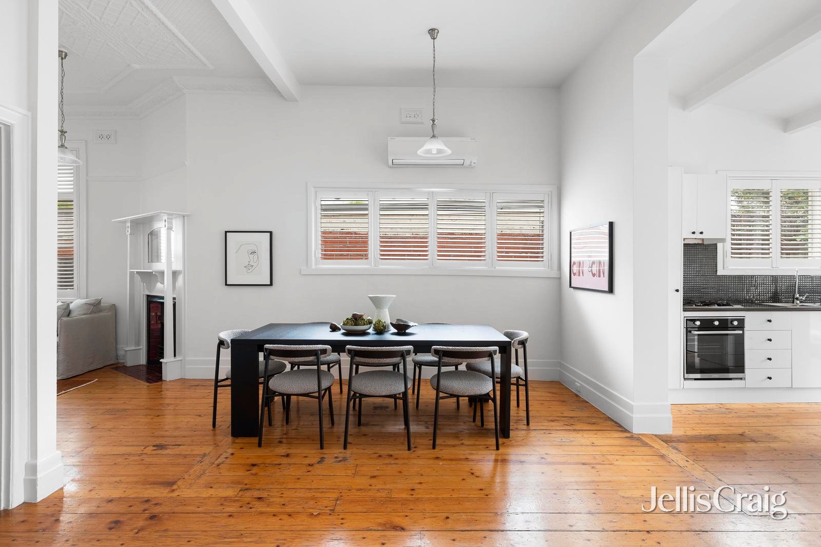 38 Dickens Street, Elwood image 3