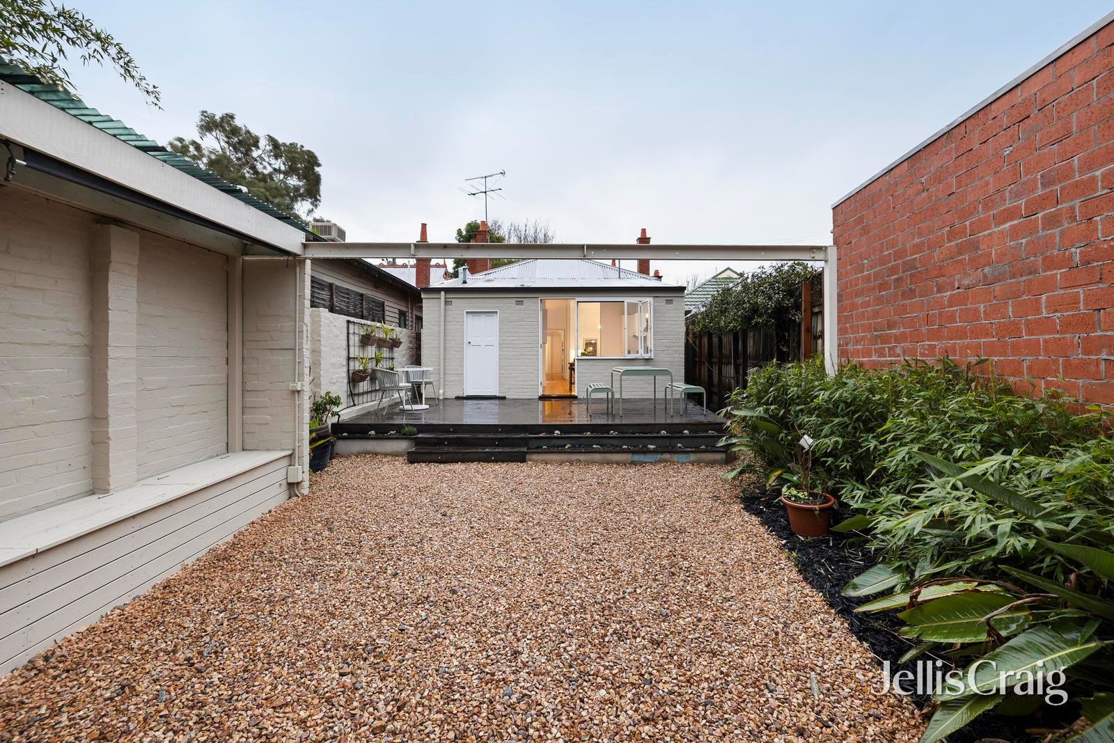 38 Dickens Street, Elwood image 13