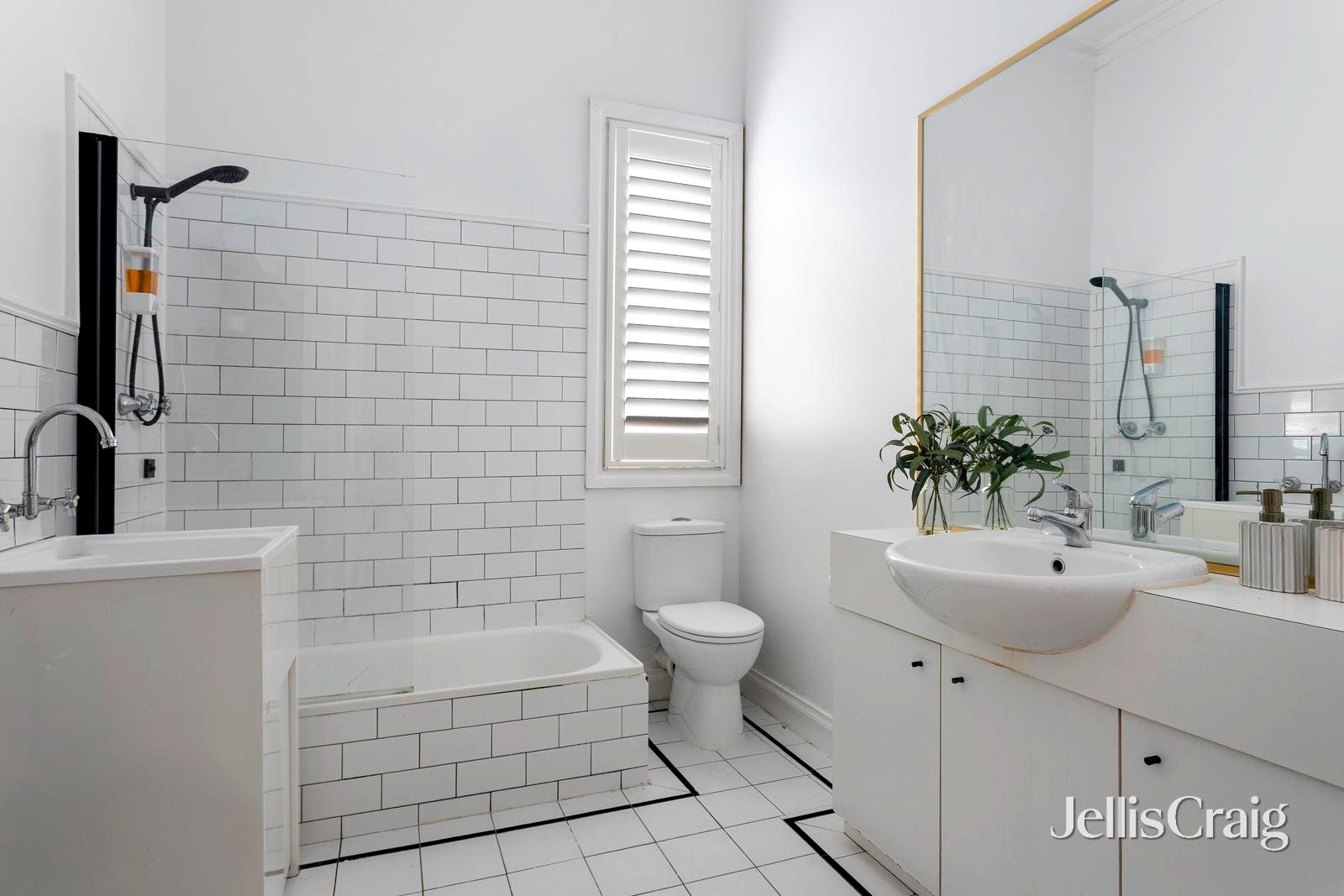 38 Elm Street, Northcote image 4