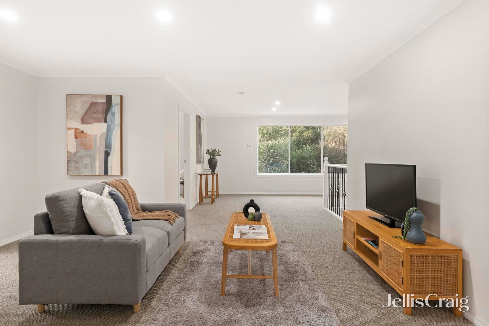 38 Eskdale Drive, Croydon Hills image 2