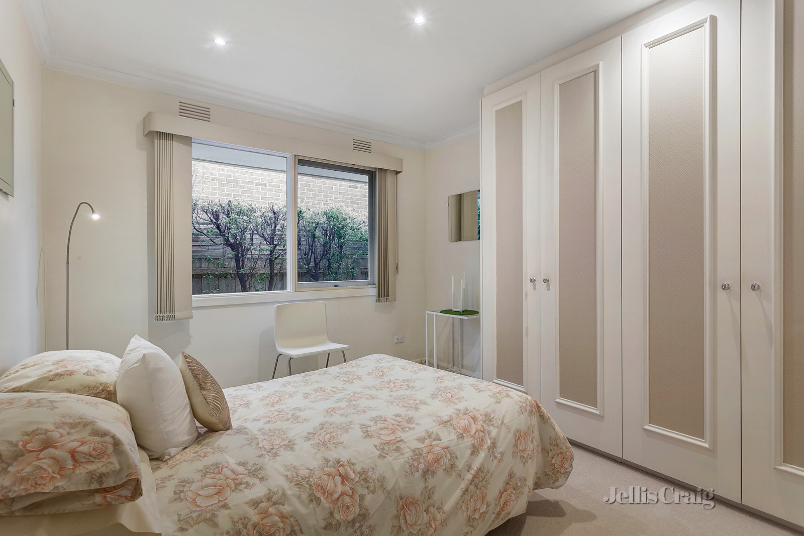 38 Essex Road, Mount Waverley image 8