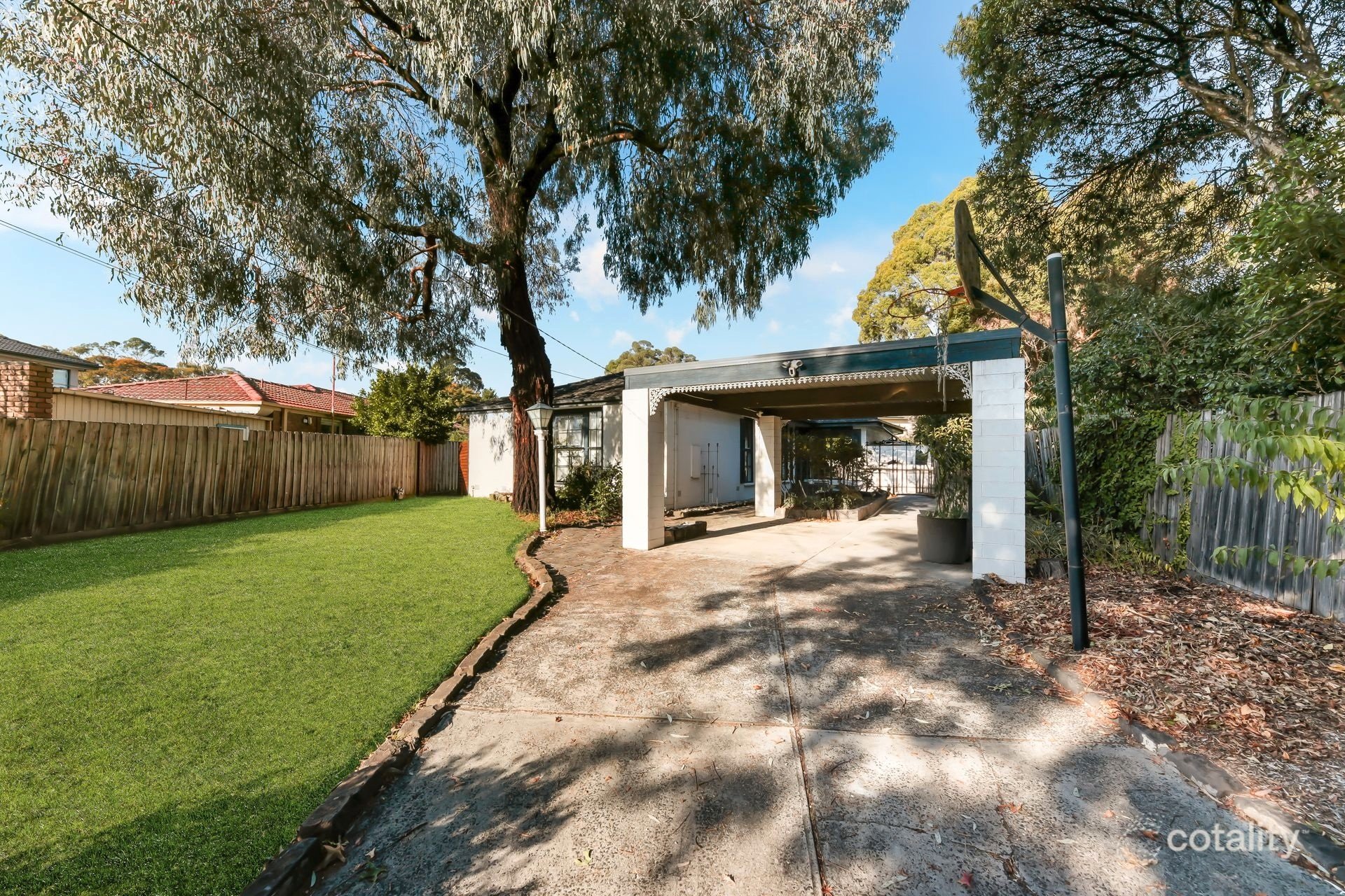 38 Excalibur Avenue, Glen Waverley image 1
