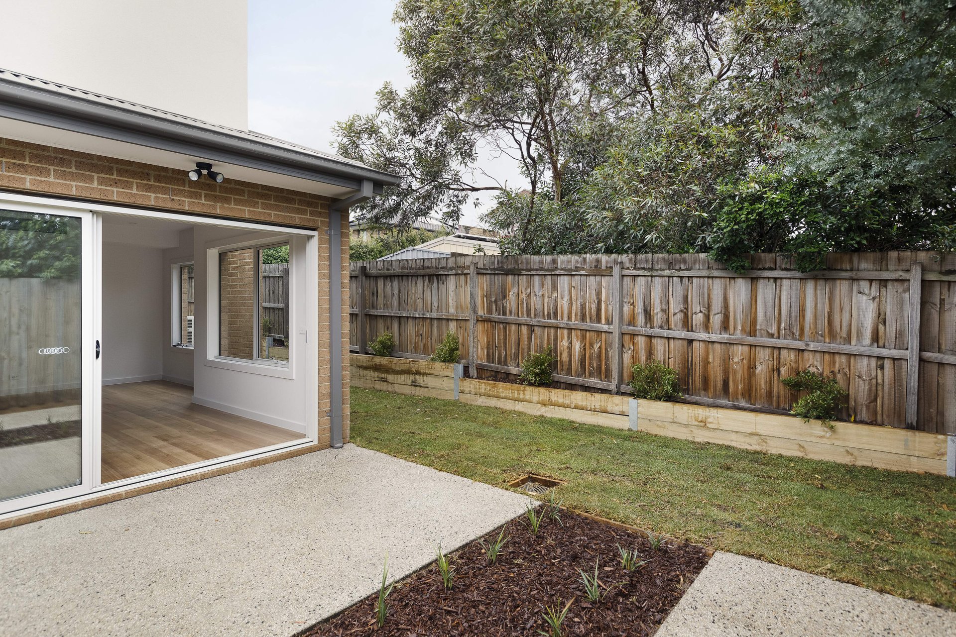 3/8 Fairlie Avenue, Macleod image 4