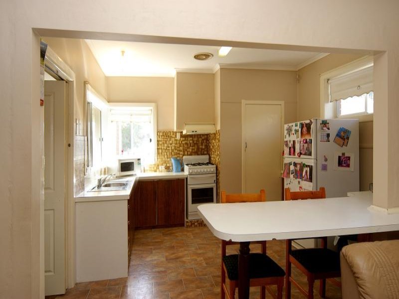 38 Fraser Street, Herne Hill image 4